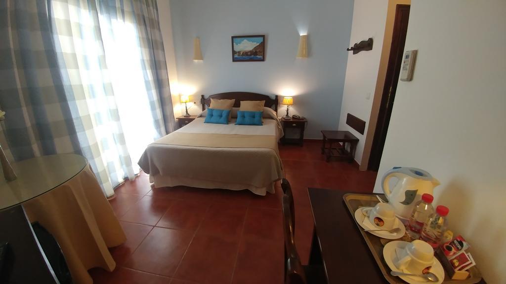 Hotel Las Calas Agua Amarga  Ngoại thất bức ảnh